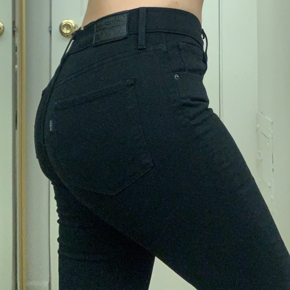 Levi’s Black Stretch Straight Jeans -27